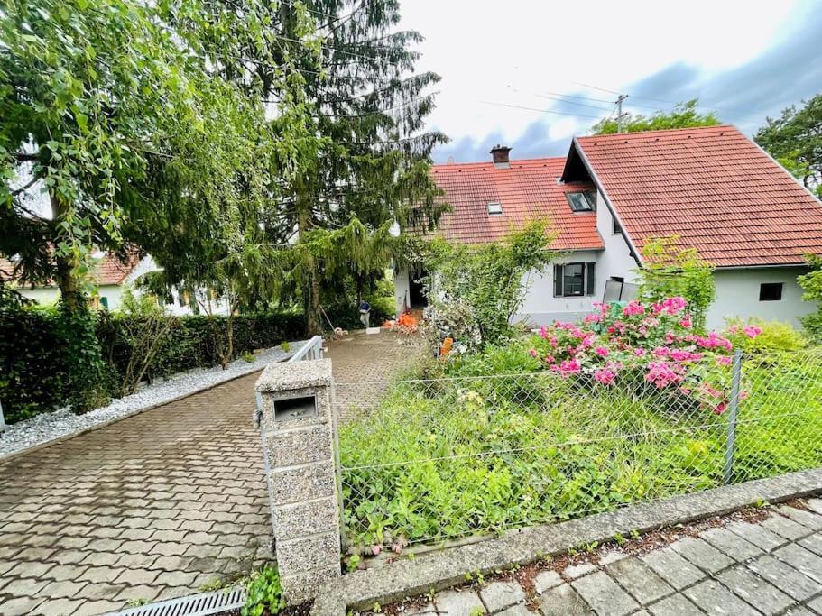 Freiblick 1 Bad Glbg Mit Garten Top1 Bad Gleichenberg Exteriör bild